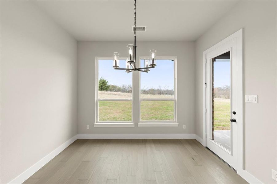 14. 9916 Polo Pitch - Nook