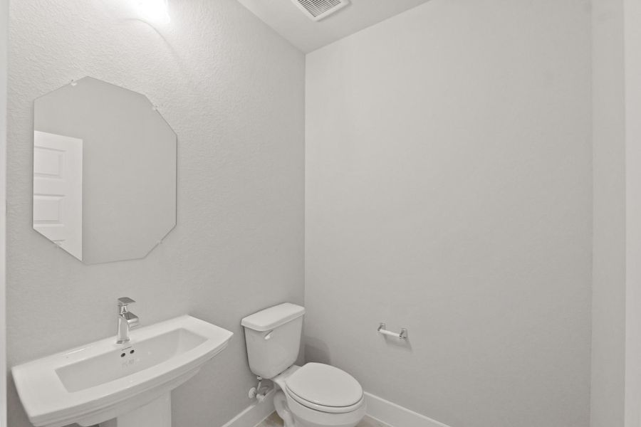 Image 39 of a home in Briarwood Crossing.