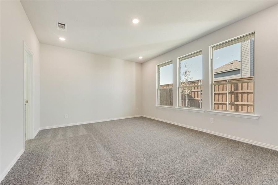 Spacious, unfurnished interior of a new home in Villages of Hurricane Creek, Anna (Image 15). Spacious, unfurnished interior of a new home in Villages of Hurricane Creek, Anna (Image 15).