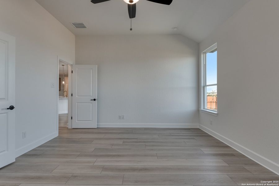 Spacious, unfurnished interior of a new home in Megan's Landing 70's, Castroville (Image 27).