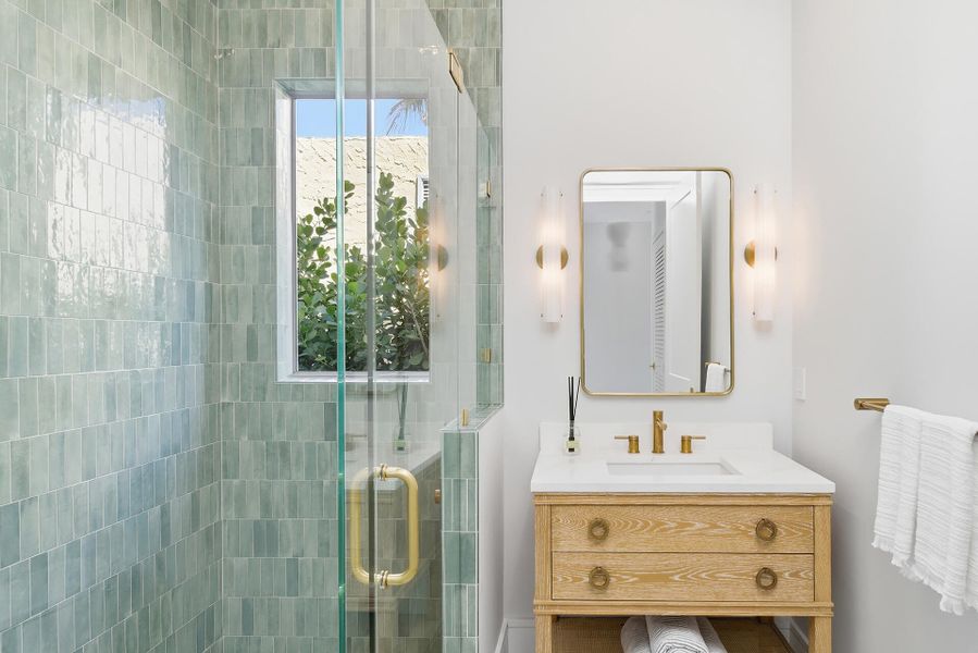 785-PARK-PLACE-33401-060