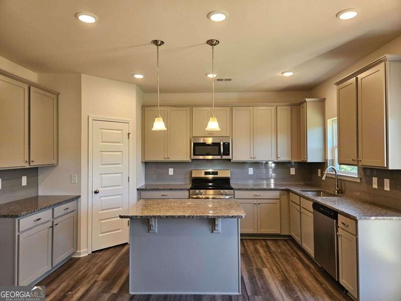 Furnished interior view inside a new home in Maddox Station, Eatonton (Image 5).