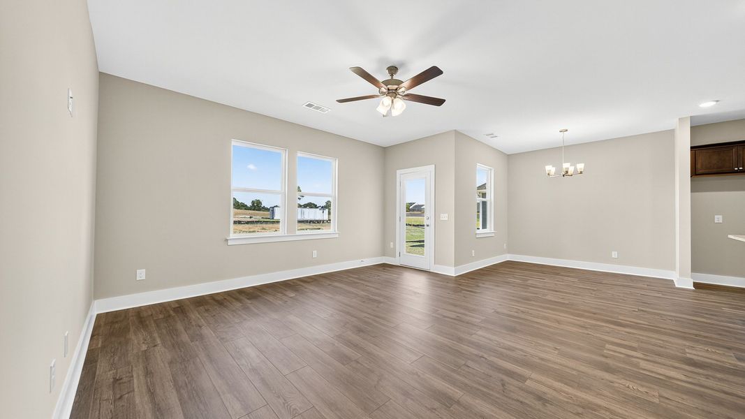 Spacious, unfurnished interior of a new home in McClure Farms, Columbia (Image 27).