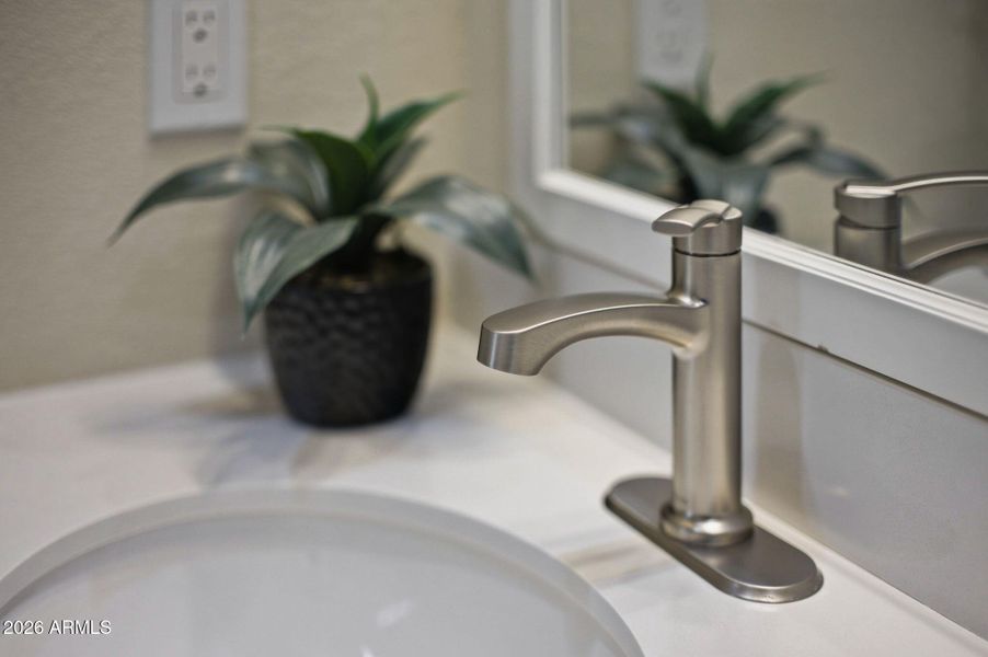 27-web-or-mls-158 N Pettoshas Dr-26