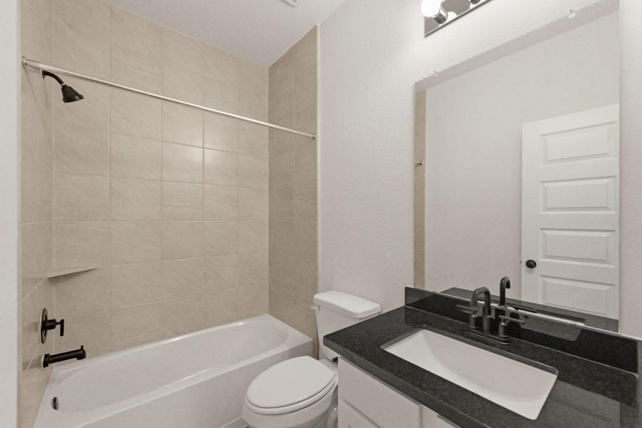 Hall bath (*Photo not of actual home and used for illustration purposes only.)