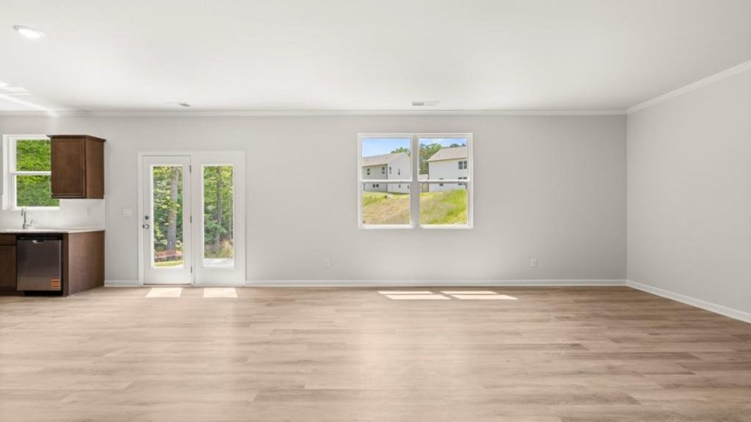 Spacious, unfurnished interior of a new home in Northwoods at Mirror Lake, Villa Rica (Image 16).