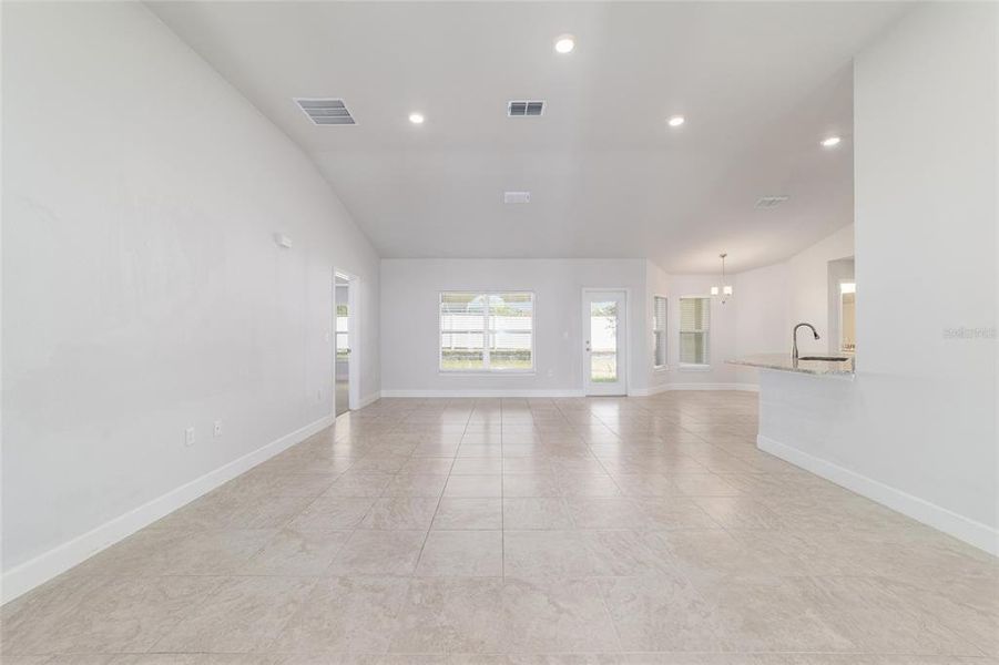 Spacious, unfurnished interior of a new home in Brookhaven, Ocala (Image 67).