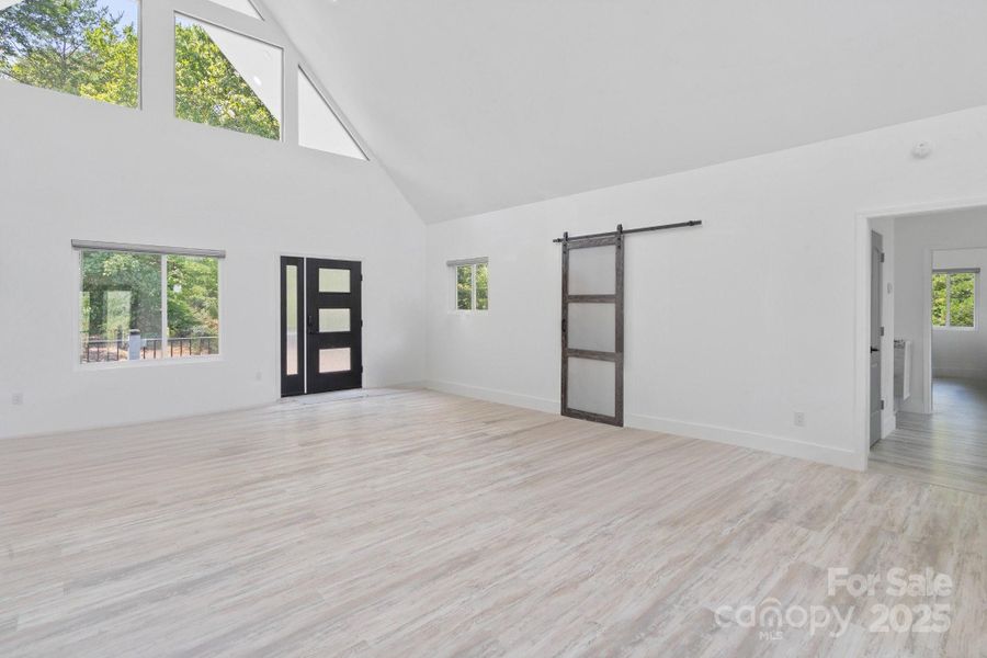 Spacious, unfurnished interior of a new home in , Rutherfordton (Image 18).