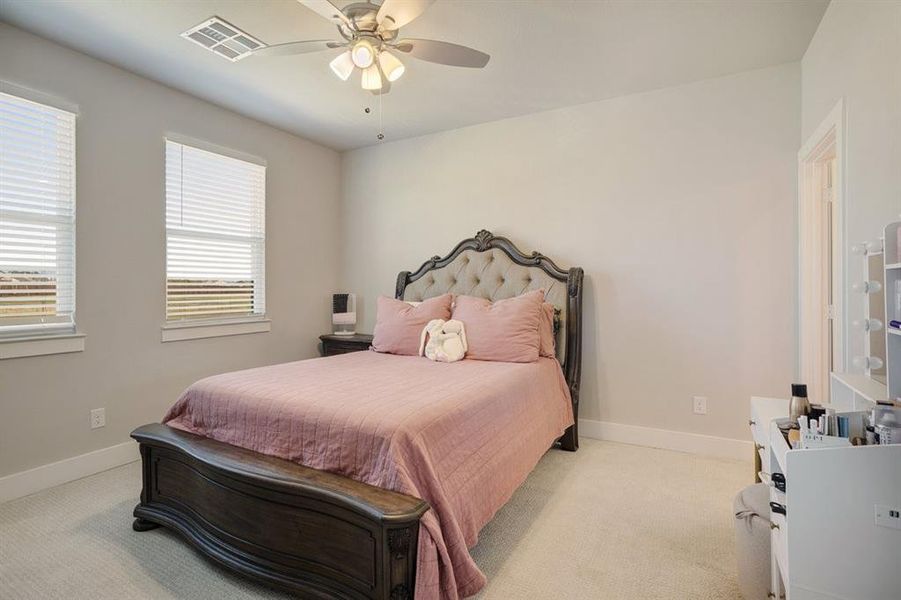 Furnished interior view inside a new home in Creekview Addition, Van Alstyne (Image 11). Furnished interior view inside a new home in Creekview Addition, Van Alstyne (Image 11).