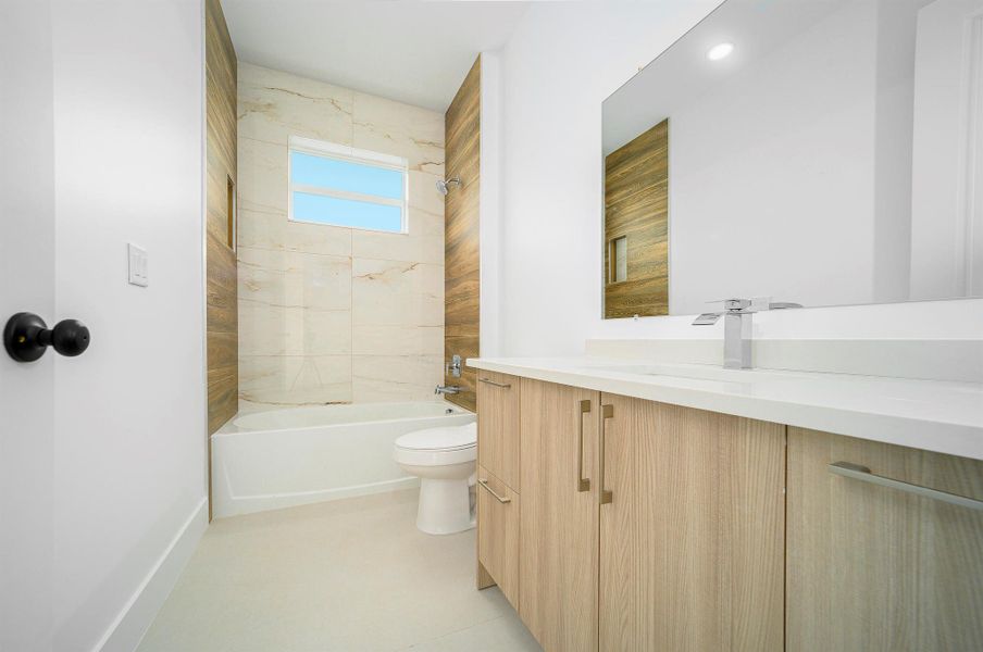 Furnished interior view inside a new home in , Port Charlotte (Image 7).