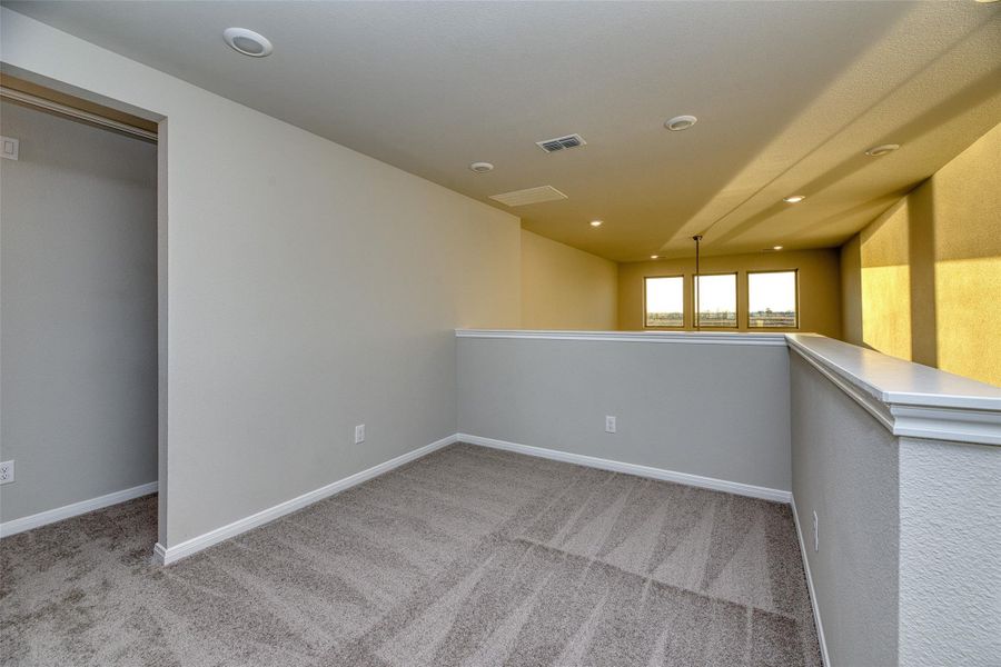 Spacious, unfurnished interior of a new home in , Bonney (Image 18).