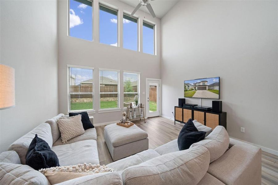 Furnished interior view inside a new home in Eastridge, McKinney (Image 11).