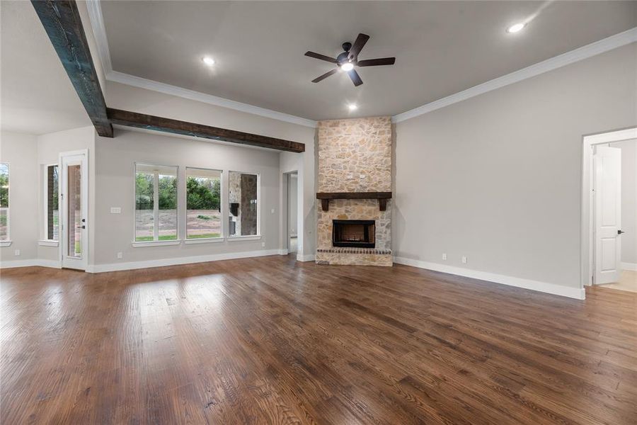 Spacious, unfurnished interior of a new home in King Crossing Estates, Van Alstyne (Image 35).