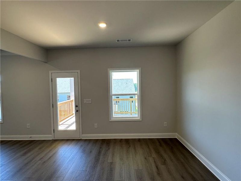 Spacious, unfurnished interior of a new home in Kentmere, Auburn (Image 50). Spacious, unfurnished interior of a new home in Kentmere, Auburn (Image 50).