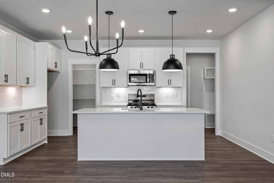 002_AP2-0309 Kitchen_2 - Medium