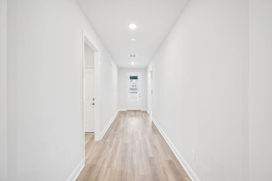 Spacious, unfurnished interior of a new home in Grand Arbor, Blythewood (Image 28).