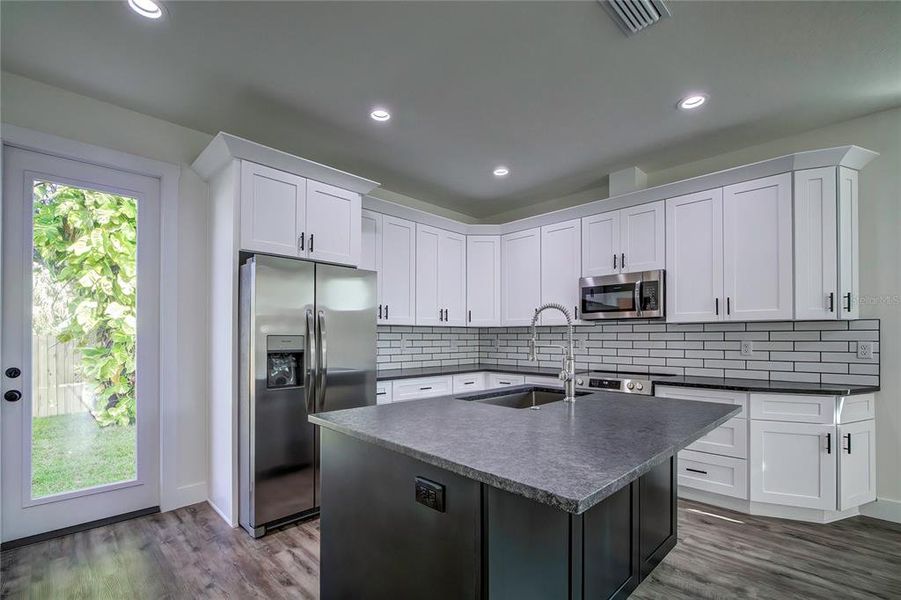 Image 22 of a home in .