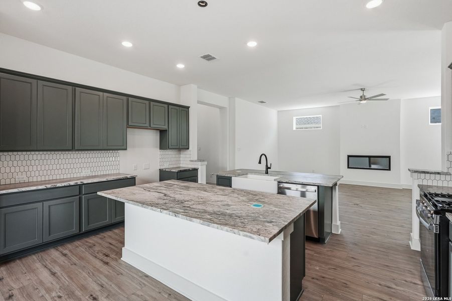 Furnished interior view inside a new home in Buffalo Crossing, Cibolo (Image 10).