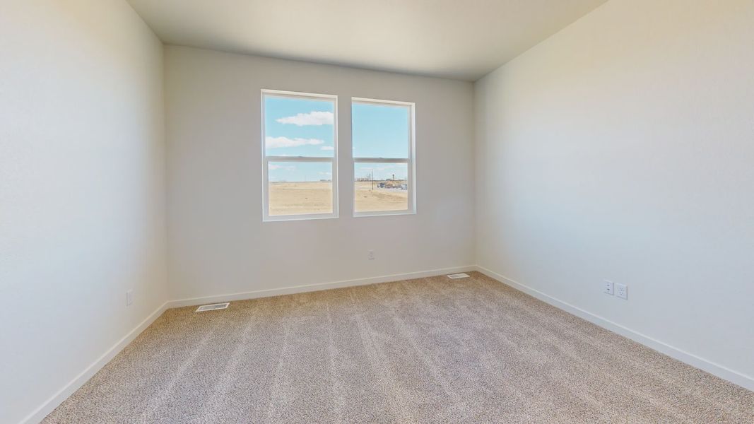 Spacious, unfurnished interior of a new home in Hudson Hills, Hudson (Image 11).