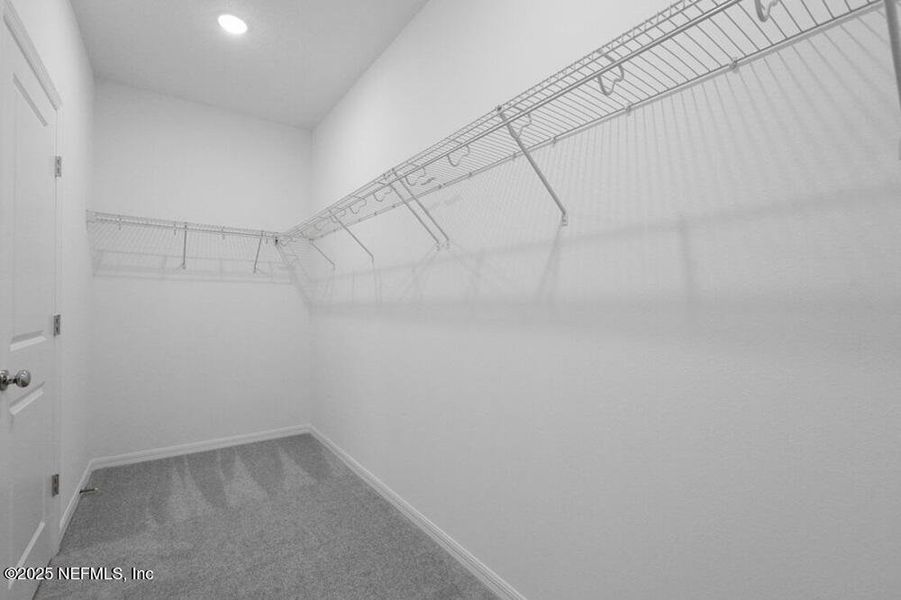 Spacious, unfurnished interior of a new home in Coopers Meadow, Jacksonville (Image 14).