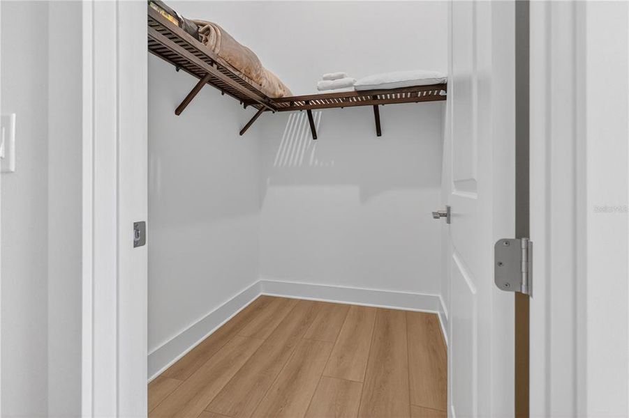 Spacious, unfurnished interior of a new home in , Montverde (Image 26).