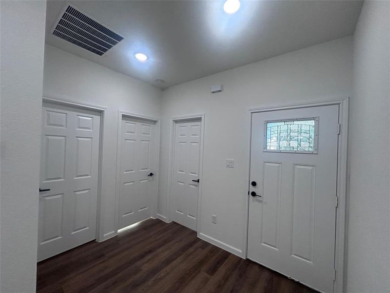 Spacious, unfurnished interior of a new home in , Granbury (Image 19). Spacious, unfurnished interior of a new home in , Granbury (Image 19).
