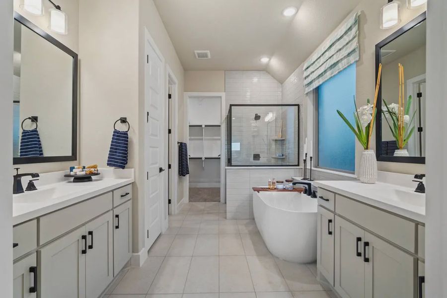 Furnished interior view inside a new home in Karis, Crowley (Image 10).