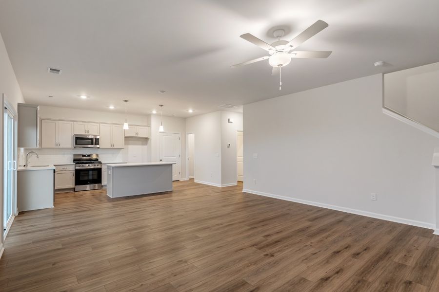 Spacious, unfurnished interior of a new home in Mayfair Village, Spartanburg (Image 14).
