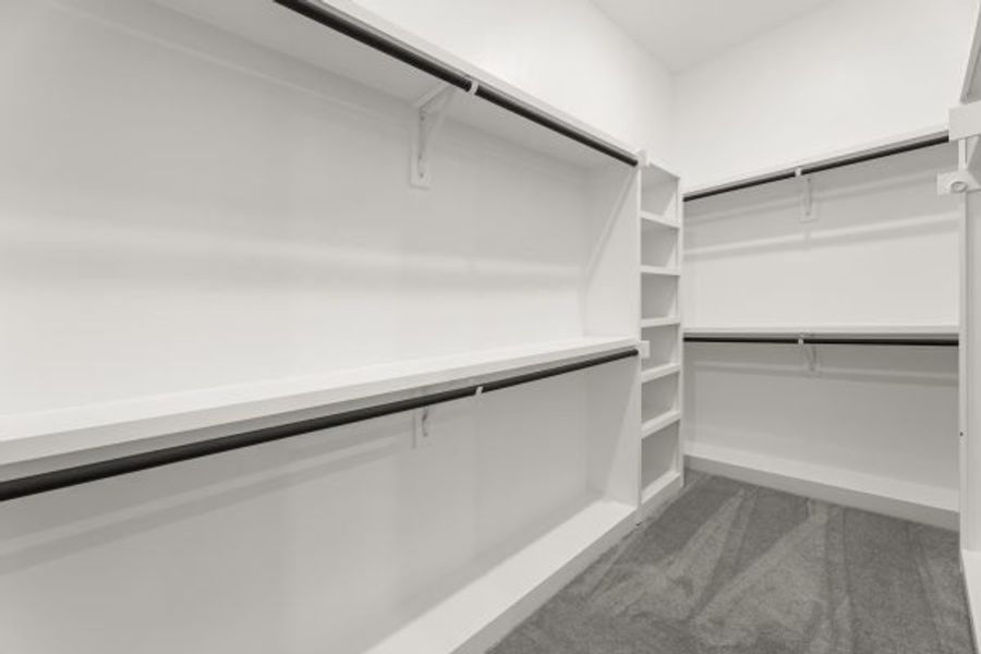 Spacious, unfurnished interior of a new home in The Highlands, Rockwall (Image 30).