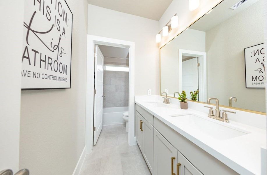 Furnished interior view inside a new home in Ellwood: Signature Collection, Iowa Colony (Image 7). Furnished interior view inside a new home in Ellwood: Signature Collection, Iowa Colony (Image 7).