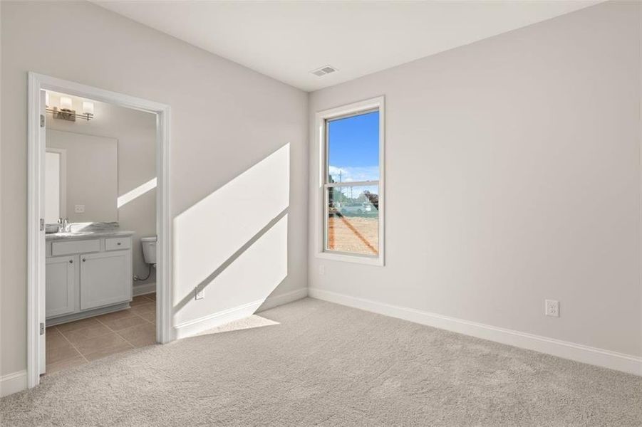 Spacious, unfurnished interior of a new home in Soleil Summit Chase, Snellville (Image 49).
