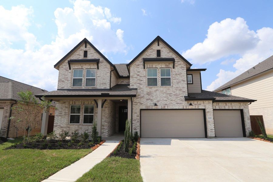 Stunning Tuscaloosa home design with elevation NA built by K. Hovnanian Homes in beautiful Harvest Pointe.