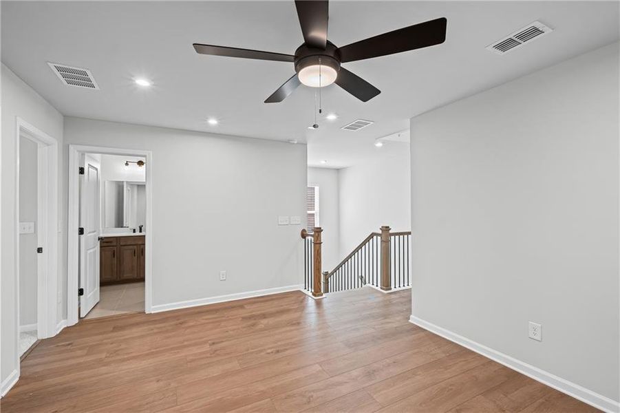 Spacious, unfurnished interior of a new home in Adler Springs, Powder Springs (Image 17).