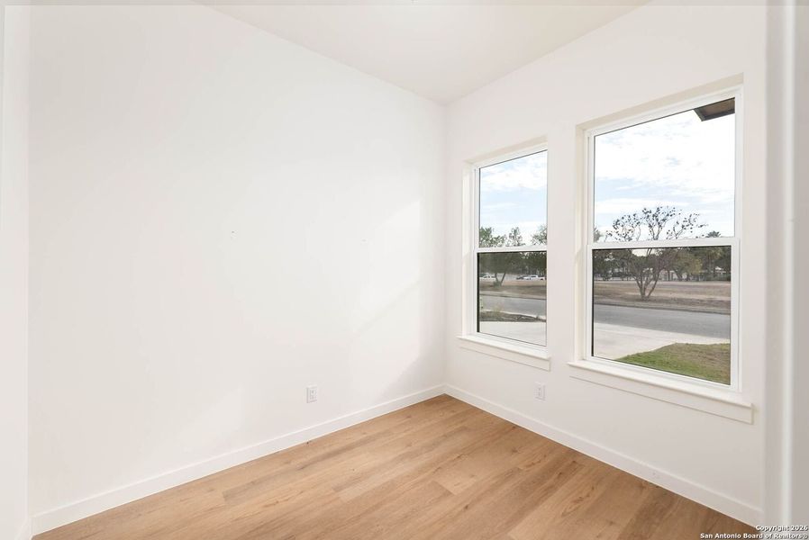 Spacious, unfurnished interior of a new home in , San Antonio (Image 38).
