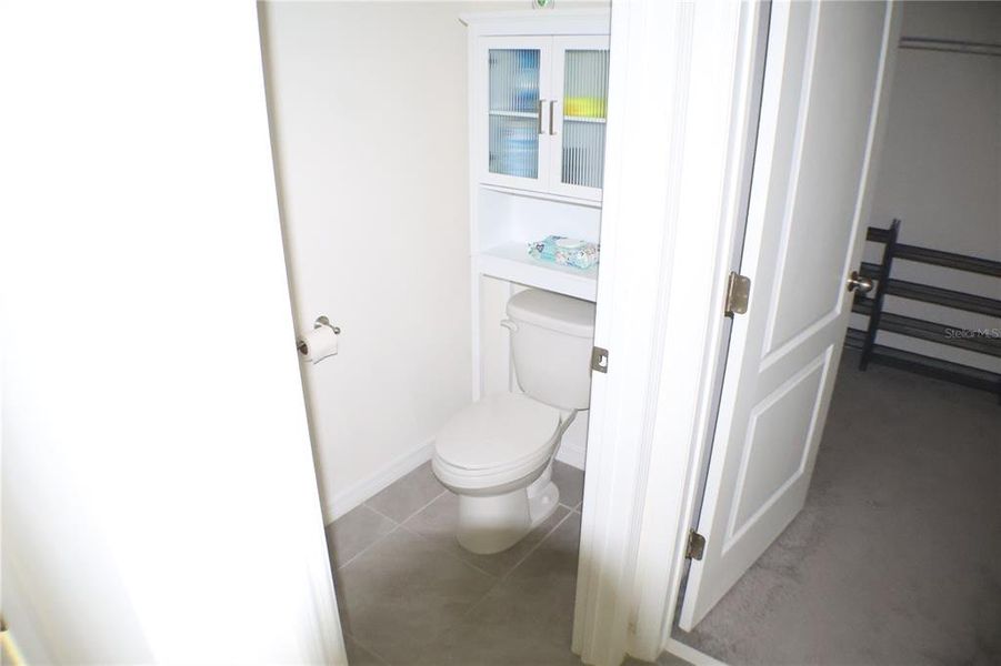 Furnished interior view inside a new home in , Lakeland (Image 9).