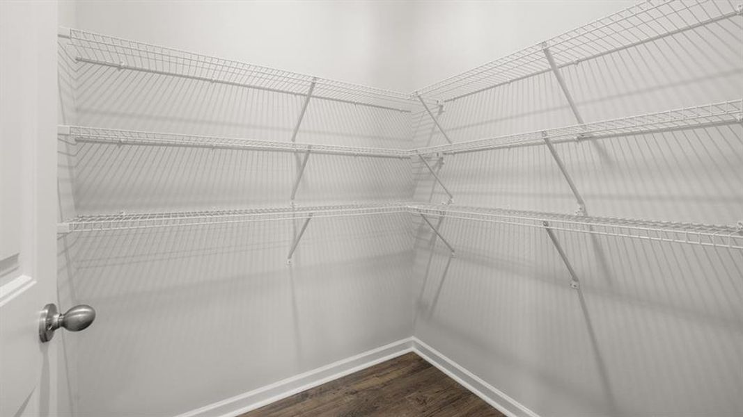 Spacious, unfurnished interior of a new home in Lost Creek, Dallas (Image 16).