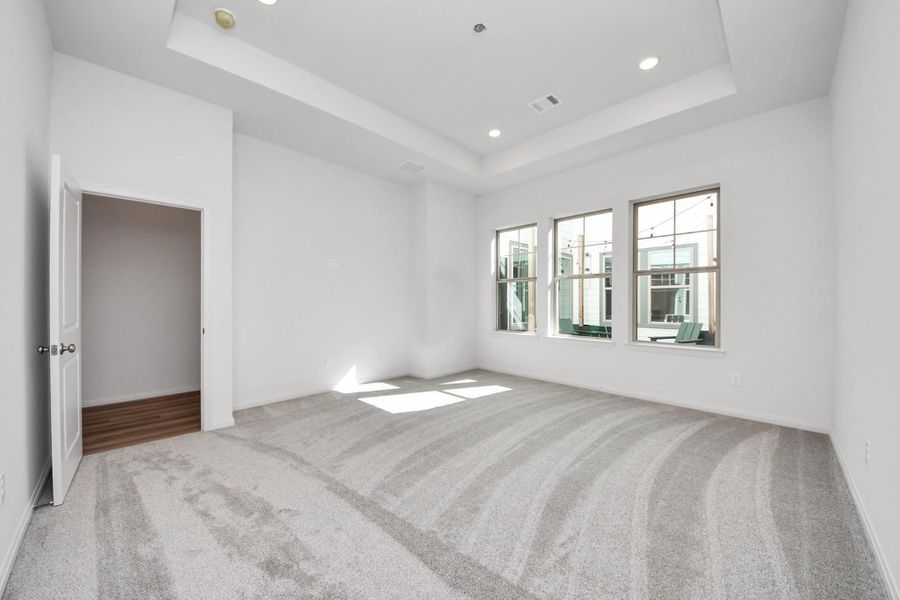 Photos are representative and may not reflect the exact unit.