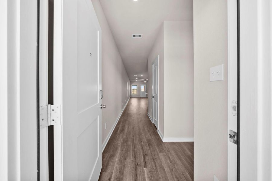 Spacious, unfurnished interior of a new home in Cypress Green, Hockley (Image 18).