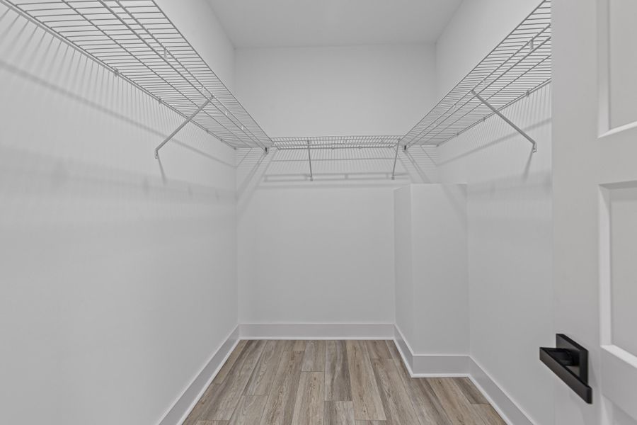 Spacious, unfurnished interior of a new home in , North Charleston (Image 15).