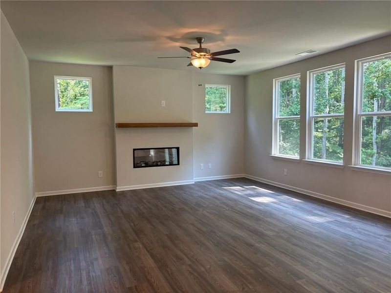 Spacious, unfurnished interior of a new home in Riverwood, Dallas (Image 46).