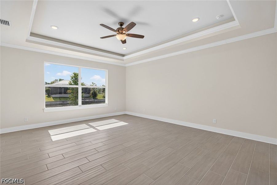 Spacious, unfurnished interior of a new home in Cape Coral, Cape Coral (Image 31). Spacious, unfurnished interior of a new home in Cape Coral, Cape Coral (Image 31).