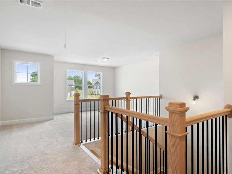 Spacious, unfurnished interior of a new home in Wehunt Meadows, Hoschton (Image 28).