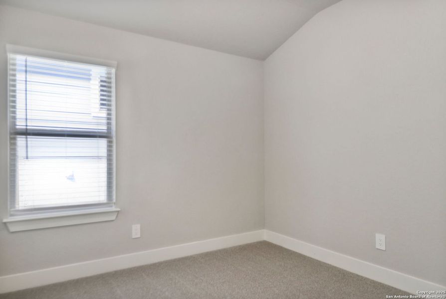 Spacious, unfurnished interior of a new home in Scenic Crest - Premier Series, Boerne (Image 20).