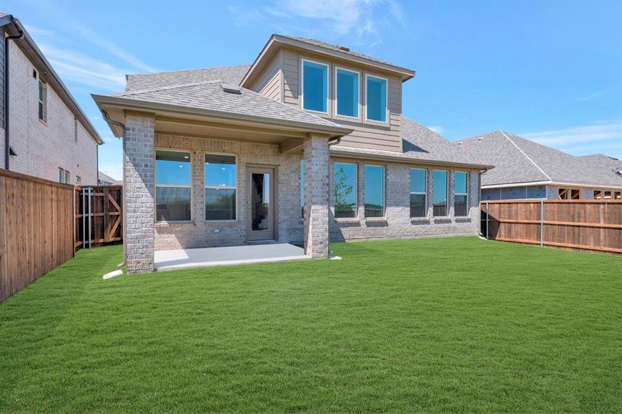 Exterior details and patio area of a home in Vintage Village, Argyle (Image 3).