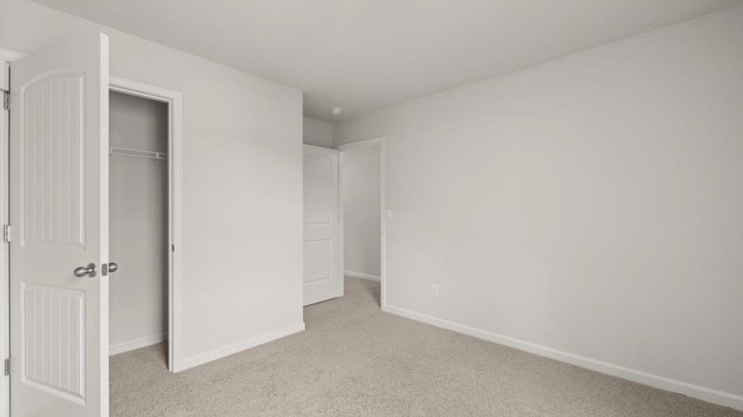 Spacious, unfurnished interior of a new home in Northwoods at Mirror Lake, Villa Rica (Image 12).