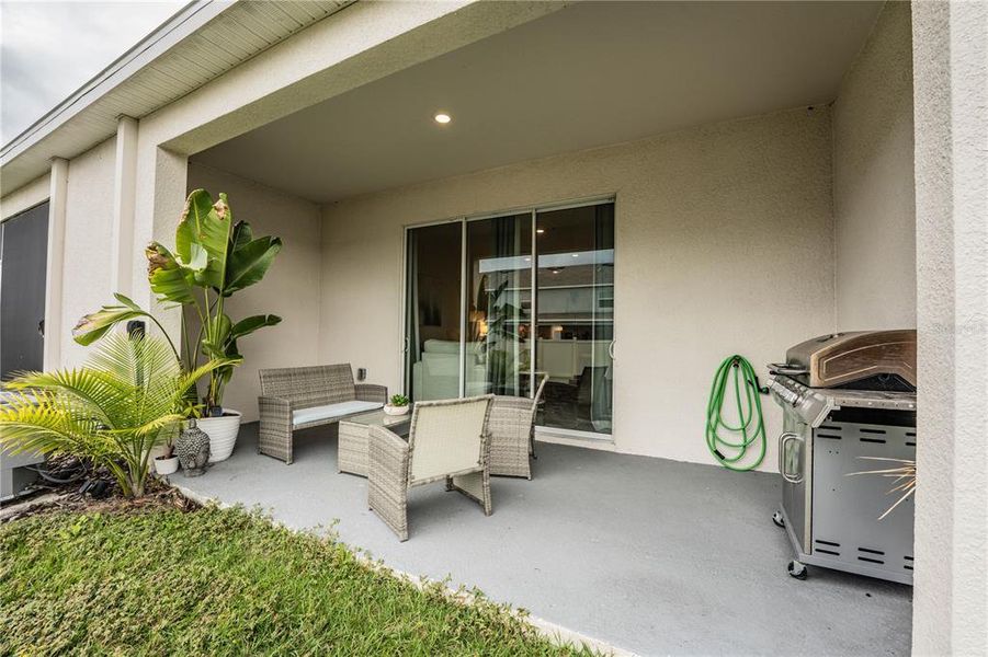 Exterior details and patio area of a home in , Plant City (Image 31).