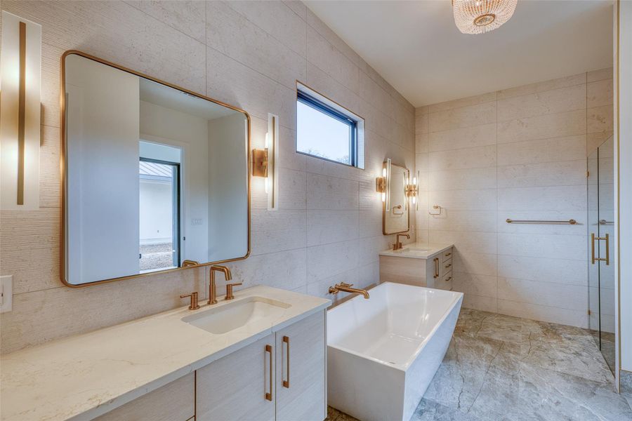 Furnished interior view inside a new home in , Horseshoe Bay (Image 15).