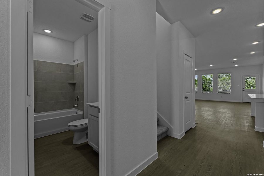 Spacious, unfurnished interior of a new home in Waterwheel, San Antonio (Image 29).