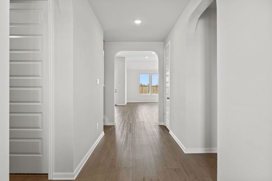 Spacious, unfurnished interior of a new home in Tinsley Meadows, Van Alstyne (Image 12). Spacious, unfurnished interior of a new home in Tinsley Meadows, Van Alstyne (Image 12).