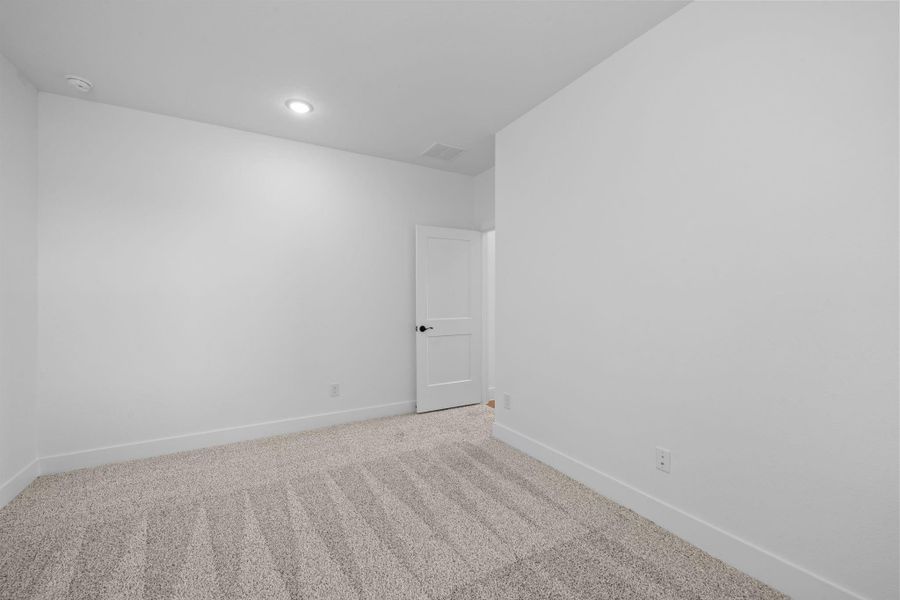 Spacious, unfurnished interior of a new home in Sienna, Missouri City (Image 11). Spacious, unfurnished interior of a new home in Sienna, Missouri City (Image 11).